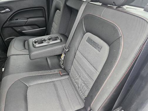 2017 GMC Canyon SLE