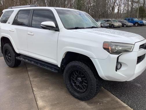 2020 Toyota 4Runner SR5