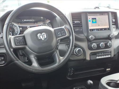 2022 RAM 2500 Tradesman Crew Cab 4x4 6'4' Box