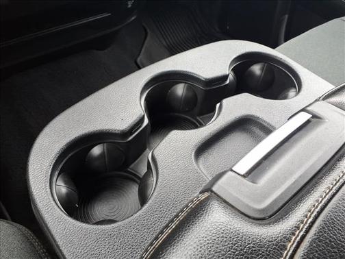 2022 RAM 3500 Tradesman Crew Cab 4x4 8' Box