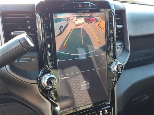 2026 RAM 2500 Tradesman Crew Cab 4x4 6'4' Box