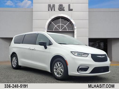 2026 Chrysler Pacifica L