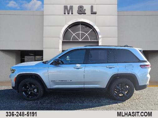 2023 Jeep Grand Cherokee Altitude