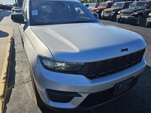 2023 Jeep Grand Cherokee Altitude