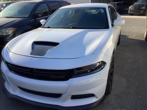 Bright White Clearcoat 2016 Dodge Charger SE