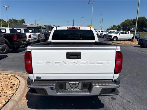 Summit White 2022 Chevrolet Colorado WT