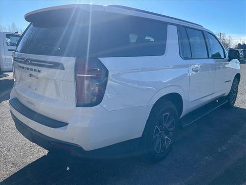 2021 Chevrolet Suburban 4WD Z71