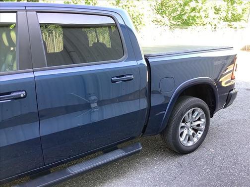 Patriot Blue Pearlcoat 2022 RAM 1500 Laramie