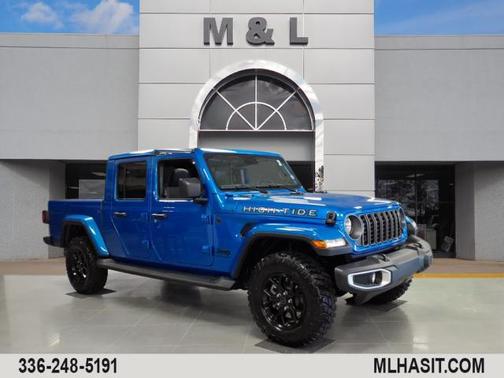 2025 Jeep Gladiator Sport