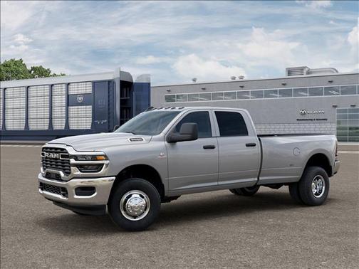 Silver Zynith Pse 2026 RAM 3500 Tradesman Crew Cab 4x4 8' Box