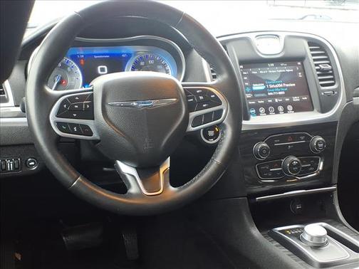 2021 Chrysler 300 Touring