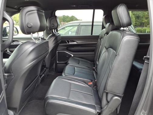 2024 Jeep Wagoneer L Series II 4x4