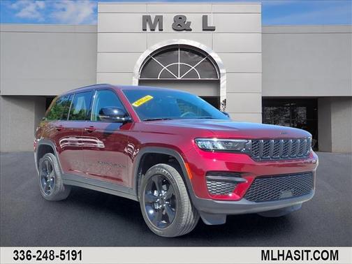 Velvet Red Pearlcoat 2025 Jeep Grand Cherokee Altitude