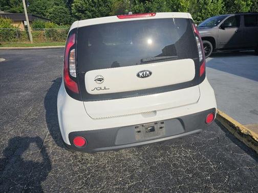 2018 Kia Soul Base