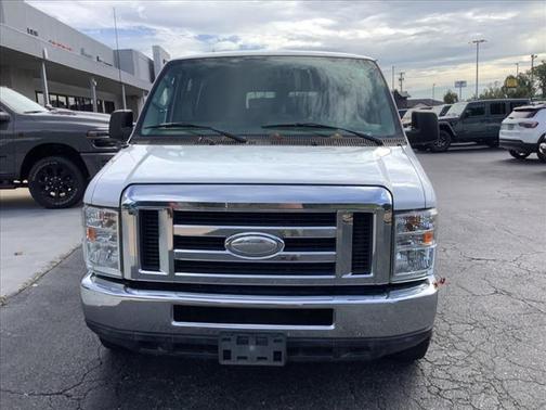 2014 Ford E350 Super Duty XLT