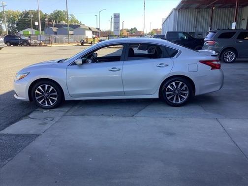 2017 Nissan Altima 2.5 SV