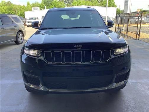 Diamond Black Crystal Pearlcoat 2023 Jeep Grand Cherokee L Limited