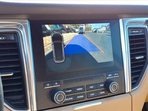 2018 Porsche Macan AWD 4dr SUV