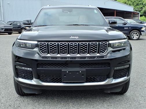 Diamond Black Crystal Pearlcoat 2023 Jeep Grand Cherokee L Summit