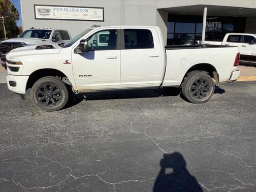 2025 RAM 2500 Laramie Crew Cab 4x4 6'4' Box