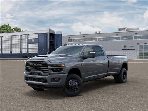 Ceramic Gray Clearcoat 2026 RAM 3500 Laramie Crew Cab 4x4 8' Box