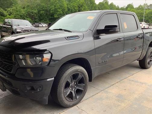 Diamond Black Crystal Pearlcoat 2023 RAM 1500 Big Horn/Lone Star