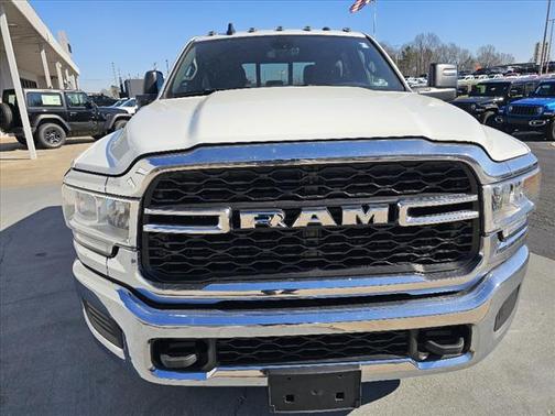 2024 RAM 2500 Tradesman Crew Cab 4x4 6'4' Box