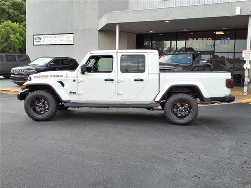 2025 Jeep Gladiator High Tide