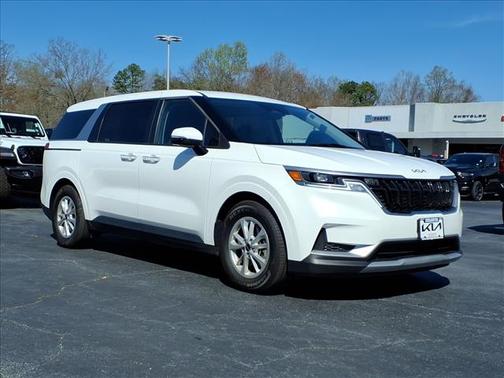 2024 Kia Carnival LX
