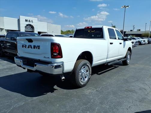 2025 RAM 2500 Tradesman Crew Cab 4x4 8' Box