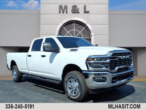 2025 RAM 2500 Tradesman Crew Cab 4x4 8' Box