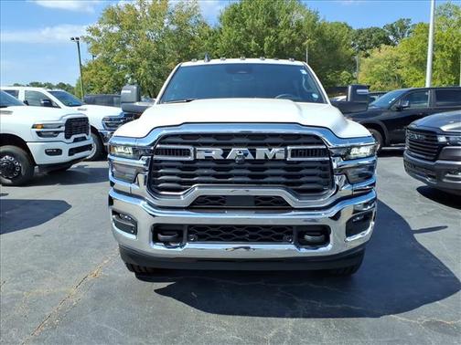 2025 RAM 2500 Tradesman Crew Cab 4x4 8' Box
