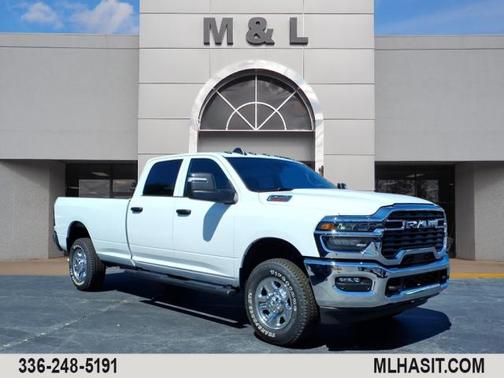 2025 RAM 2500 Tradesman Crew Cab 4x4 8' Box