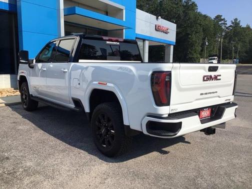2025 GMC Sierra 2500 AT4