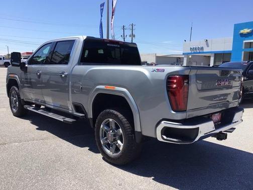 2025 GMC Sierra 2500 SLT