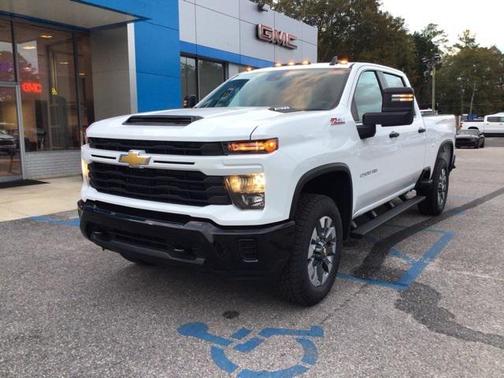 2026 Chevrolet Silverado 2500 Custom