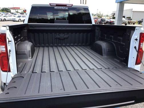 Summit White 2026 Chevrolet Silverado 1500 LT Trail Boss