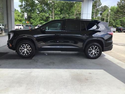 2025 GMC Acadia AWD AT4