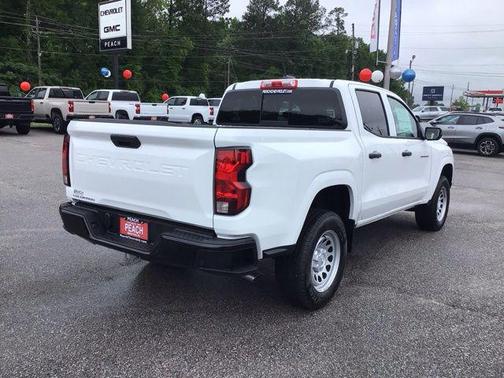 Summit White 2026 Chevrolet Colorado WT