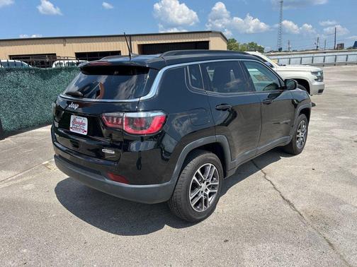 2017 Jeep New Compass Latitude