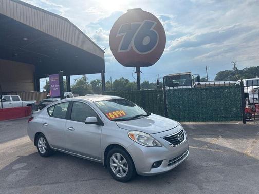 2013 Nissan Versa 1.6 SL