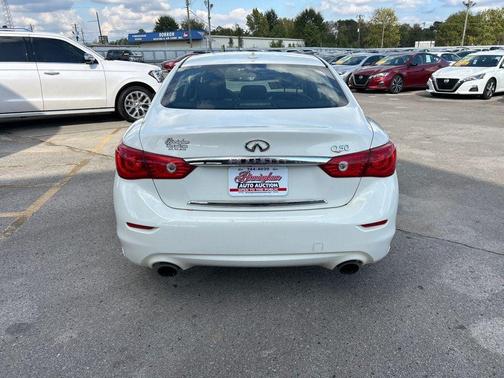 2015 INFINITI Q50 Premium