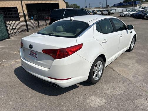 2011 Kia Optima LX