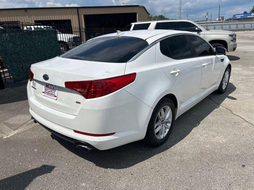 2011 Kia Optima LX