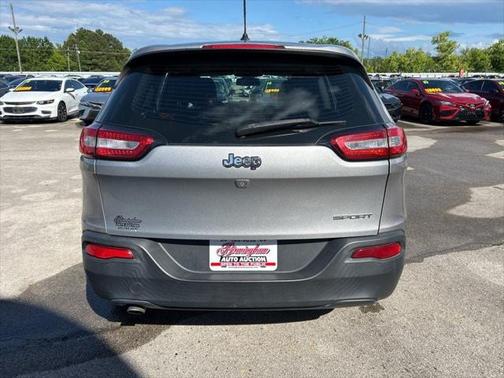 2015 Jeep Cherokee Sport