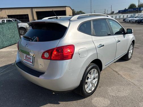 2011 Nissan Rogue SV