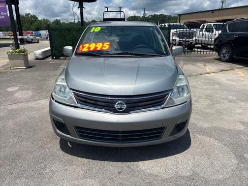 2010 Nissan Versa 1.8 SL