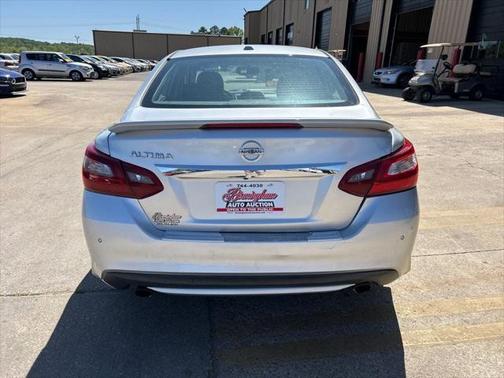 2016 Nissan Altima 3.5 SR