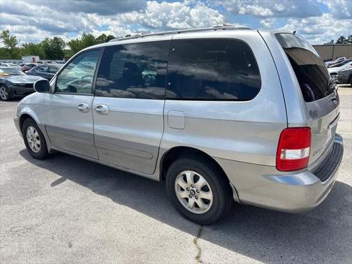 2005 Kia Sedona LX