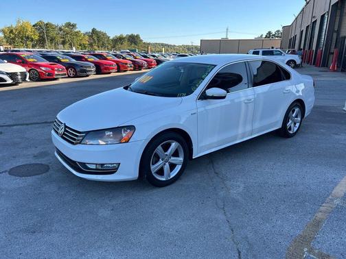2015 Volkswagen Passat 1.8T Limited Edition